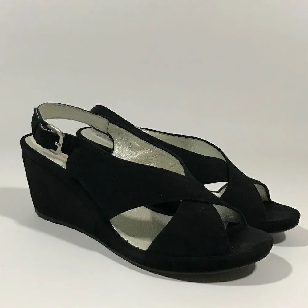 Cesare Gaspari Lightweight Suede Slingback Wedges